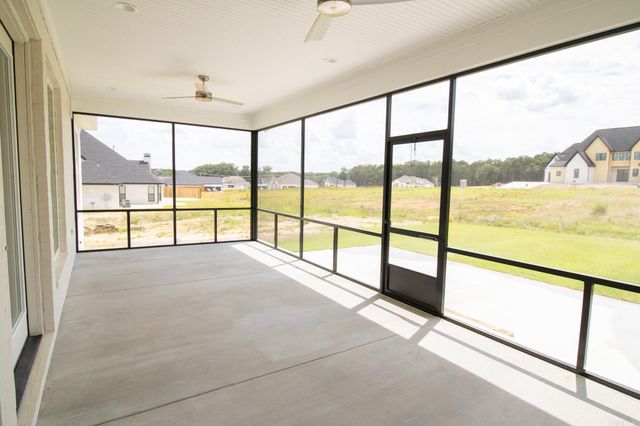 1645 Dolphin Drive, Conway, AR 72034