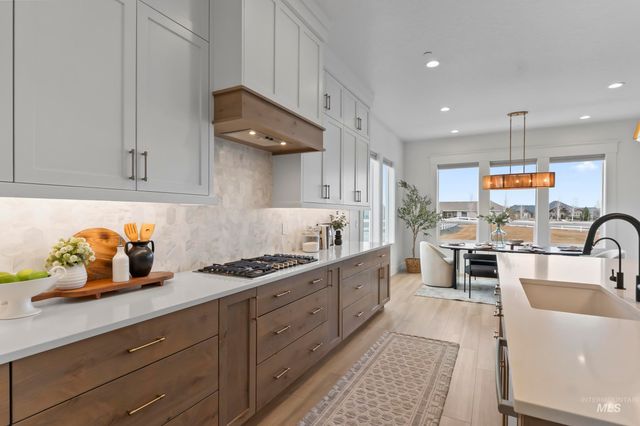 8835 Double Shot Hollow Ln, Middleton, ID 83644