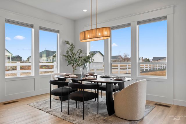 8835 Double Shot Hollow Ln, Middleton, ID 83644