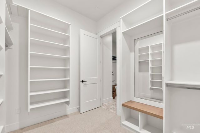 8835 Double Shot Hollow Ln, Middleton, ID 83644