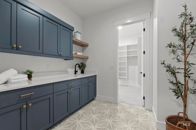 8835 Double Shot Hollow Ln, Middleton, ID 83644