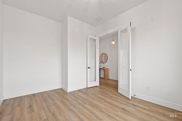 8835 Double Shot Hollow Ln, Middleton, ID 83644