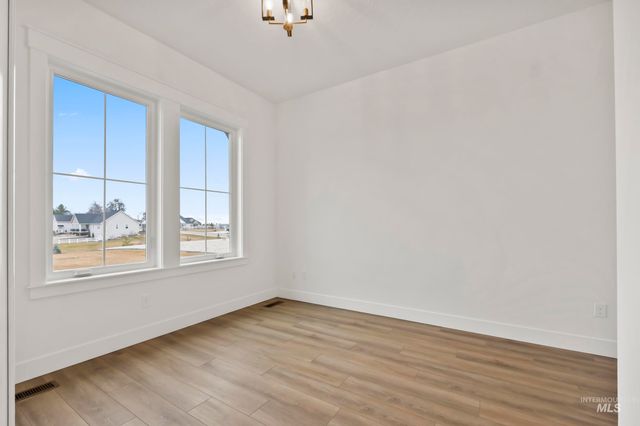 8835 Double Shot Hollow Ln, Middleton, ID 83644