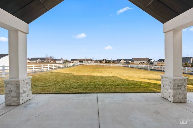 8835 Double Shot Hollow Ln, Middleton, ID 83644