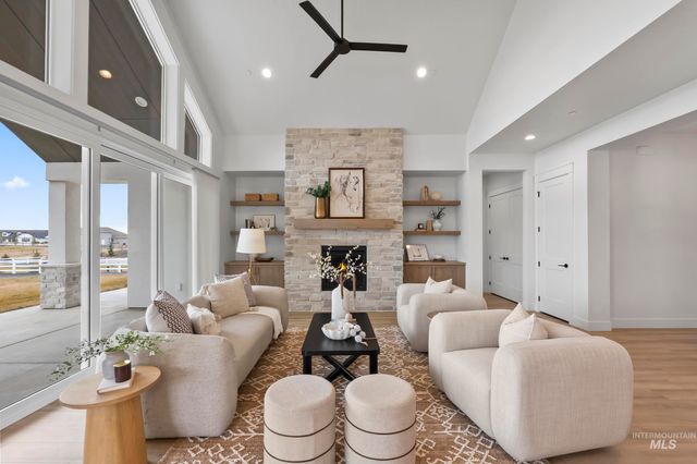 8835 Double Shot Hollow Ln, Middleton, ID 83644