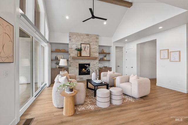 8835 Double Shot Hollow Ln, Middleton, ID 83644