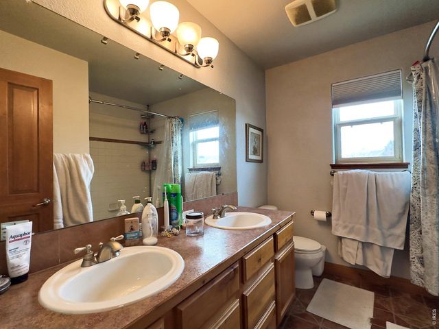 4133 Center Gate Ct, Fort Collins, CO 80526