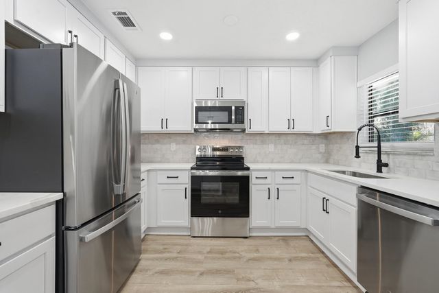 341 Alabama Ave, Palatka, FL 32177