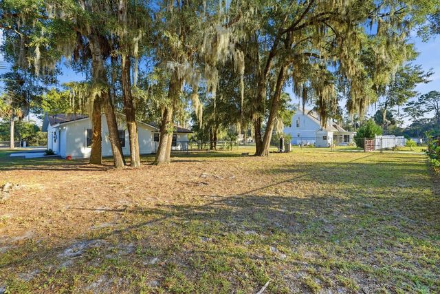 341 Alabama Ave, Palatka, FL 32177