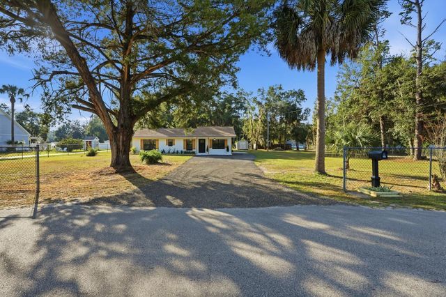 341 Alabama Ave, Palatka, FL 32177