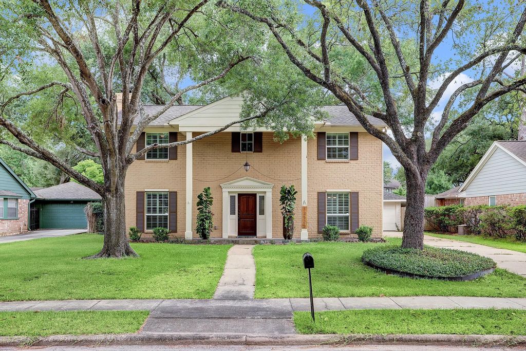 12523 Briar Forest Drive, Houston, TX 77077