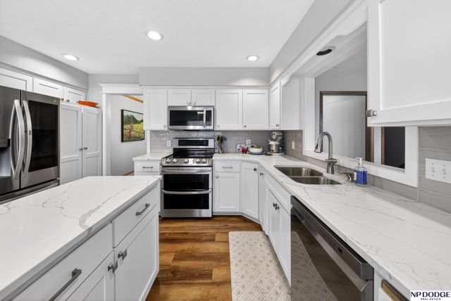 16116 Davenport Street, Omaha, NE 68118