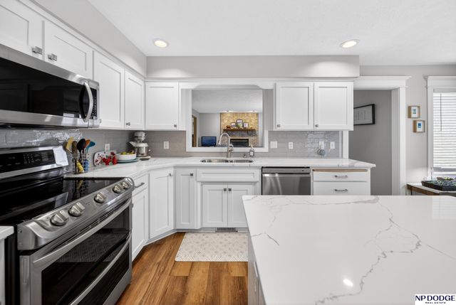 16116 Davenport Street, Omaha, NE 68118