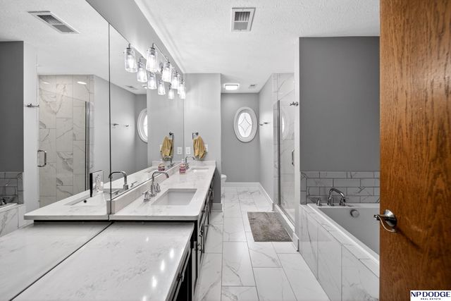 16116 Davenport Street, Omaha, NE 68118