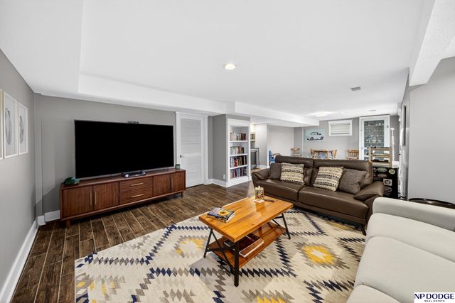 16116 Davenport Street, Omaha, NE 68118