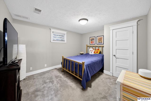 16116 Davenport Street, Omaha, NE 68118