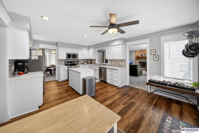 16116 Davenport Street, Omaha, NE 68118