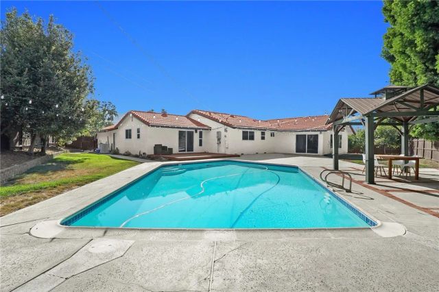 2904 Fragancia Avenue, Hacienda Heights, CA 91745