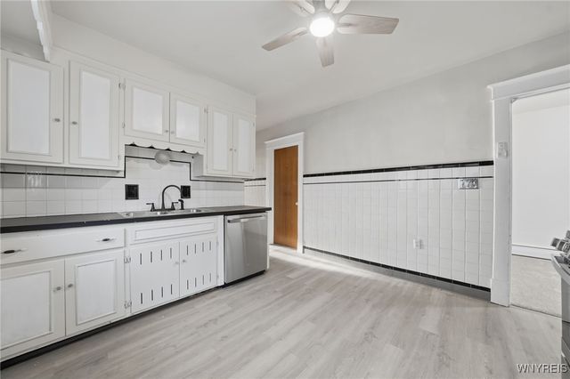 691 Columbus Parkway, Buffalo, NY 14213