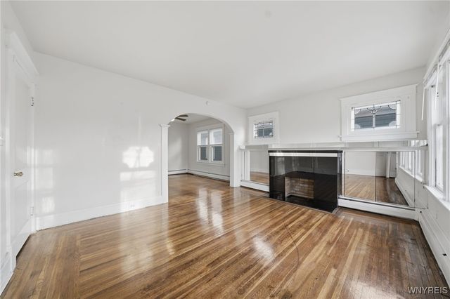 691 Columbus Parkway, Buffalo, NY 14213