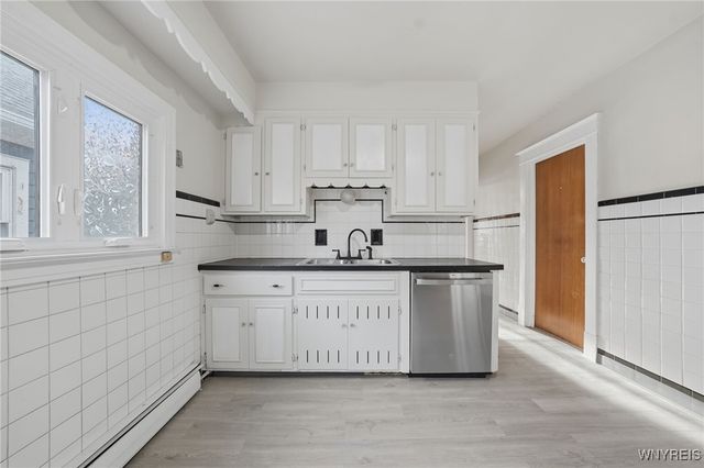 691 Columbus Parkway, Buffalo, NY 14213