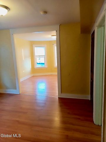 921 Bridge Street, Schenectady, NY 12303