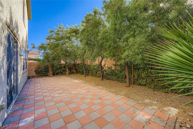 371 Botanic Gardens Drive, Las Vegas, NV 89148