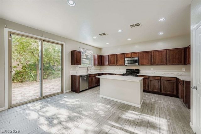 371 Botanic Gardens Drive, Las Vegas, NV 89148