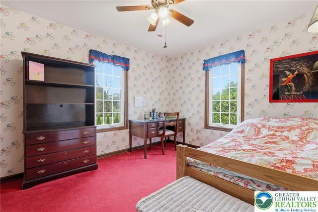1011 Johnston Drive, Bethlehem Twp, PA 18017