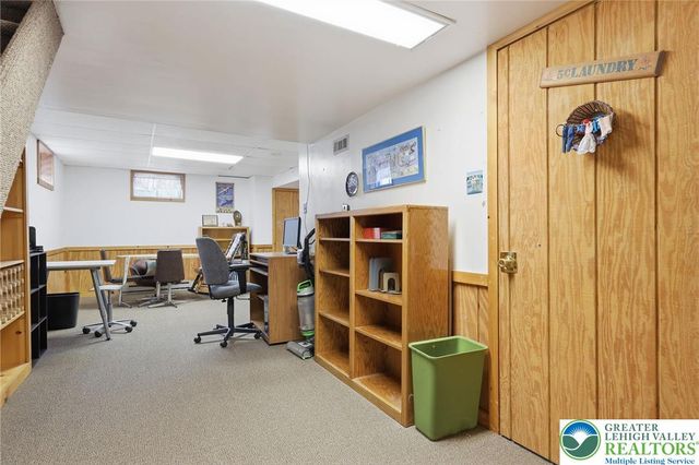 1011 Johnston Drive, Bethlehem Twp, PA 18017