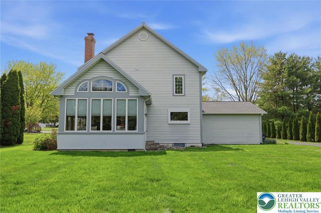 1011 Johnston Drive, Bethlehem Twp, PA 18017
