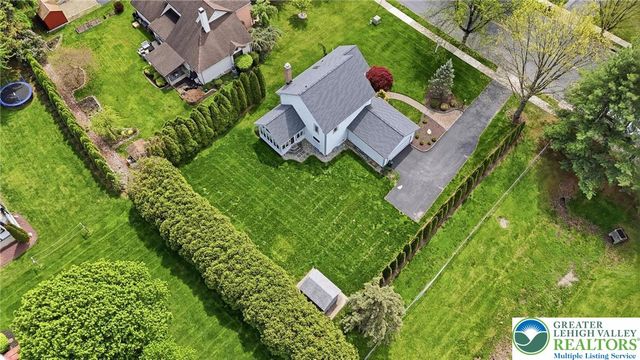 1011 Johnston Drive, Bethlehem Twp, PA 18017