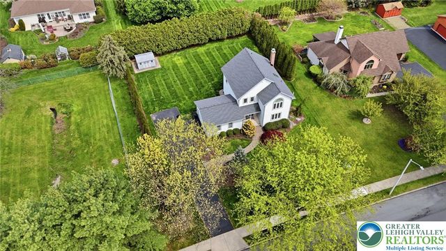 1011 Johnston Drive, Bethlehem Twp, PA 18017
