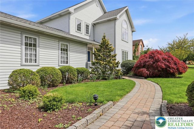 1011 Johnston Drive, Bethlehem Twp, PA 18017
