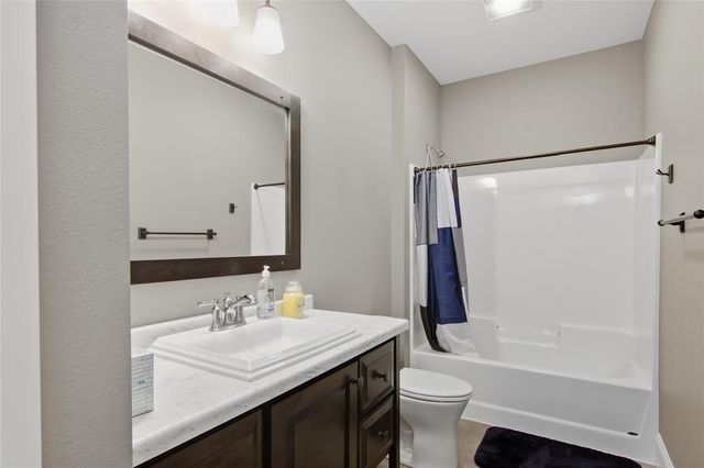 1308 St Andrews Drive, Altoona, WI 54720
