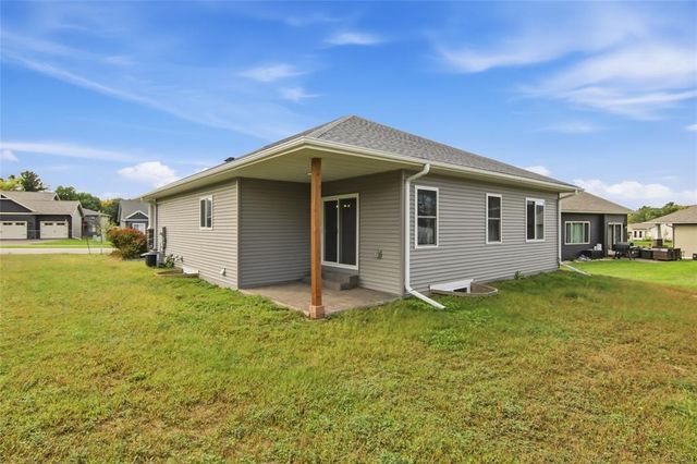 1308 St Andrews Drive, Altoona, WI 54720