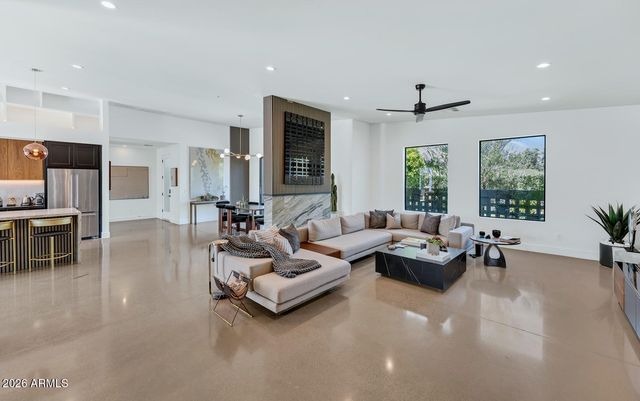 75 E Griswold Road, Phoenix, AZ 85020
