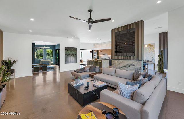 75 E Griswold Road, Phoenix, AZ 85020