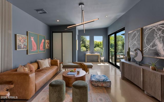 75 E Griswold Road, Phoenix, AZ 85020