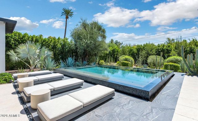 75 E Griswold Road, Phoenix, AZ 85020