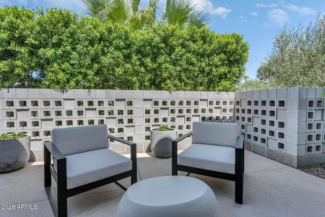 75 E Griswold Road, Phoenix, AZ 85020
