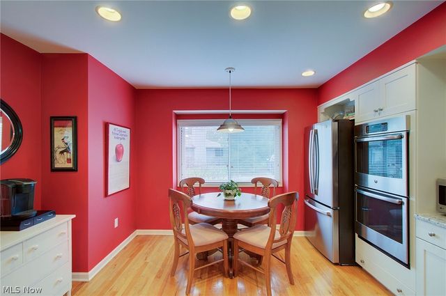 1027 Heath Way, Stow, OH 44224