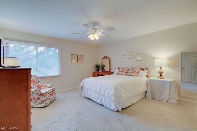 1027 Heath Way, Stow, OH 44224