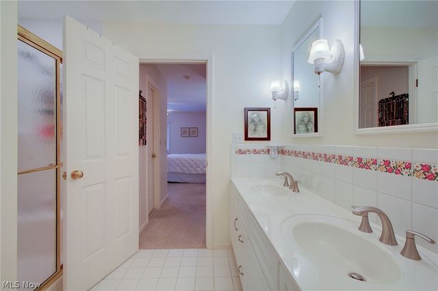 1027 Heath Way, Stow, OH 44224