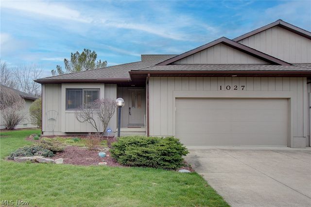 1027 Heath Way, Stow, OH 44224