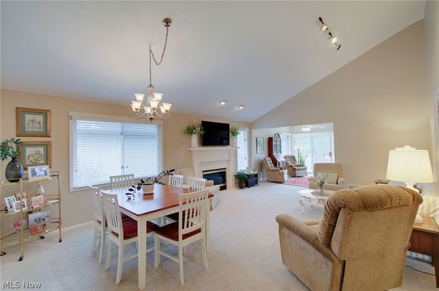 1027 Heath Way, Stow, OH 44224