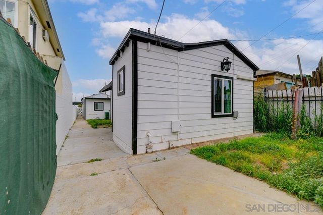 2888 Ocean View, San Diego, CA 92113