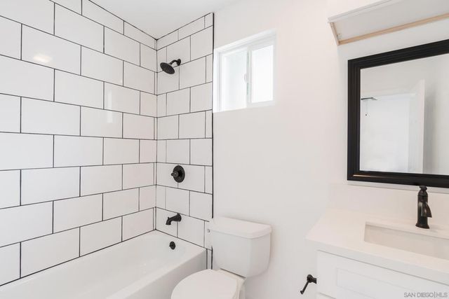 2888 Ocean View, San Diego, CA 92113