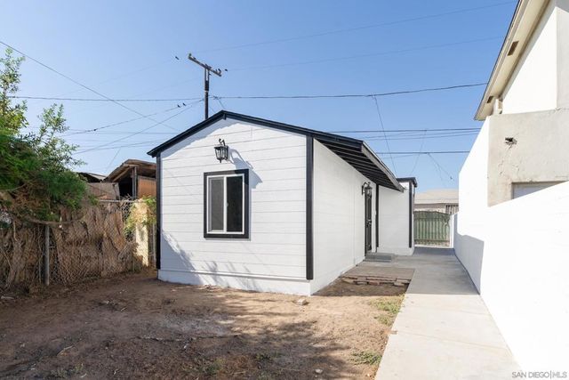 2888 Ocean View, San Diego, CA 92113