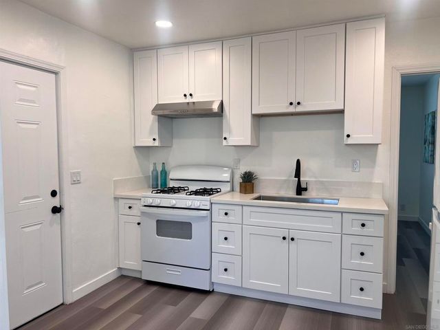 2888 Ocean View, San Diego, CA 92113